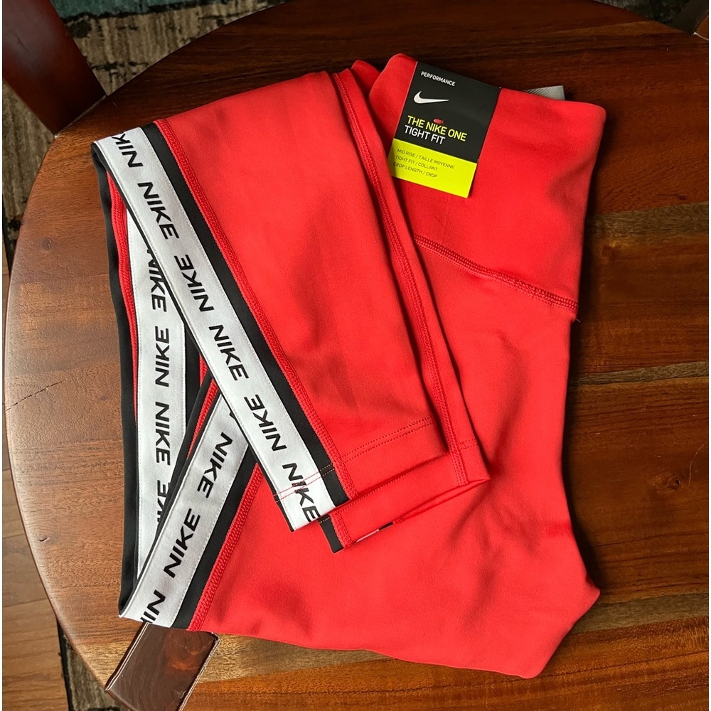 Nike Infra Red Tight Fit Performance Leggings